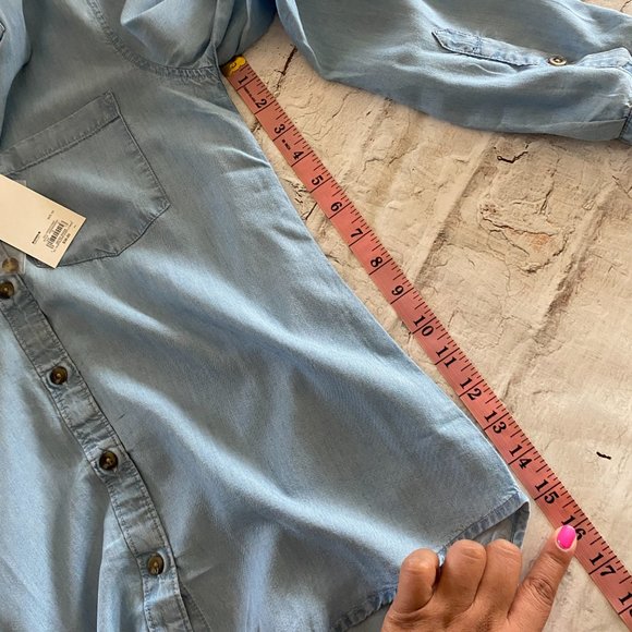 SO Button Down Denim Top - Picture 9 of 9